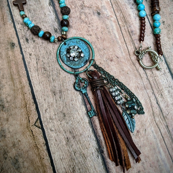 Nwt Handcrafted Beaded Western Necklace W/ Fringe - Picture 2 of 3